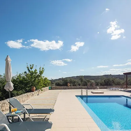 Greek Sky - New Modern With Shared Pool * Tavronitis