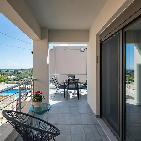 Greek Sky - New Modern With Shared Pool Apartament Tavronitis